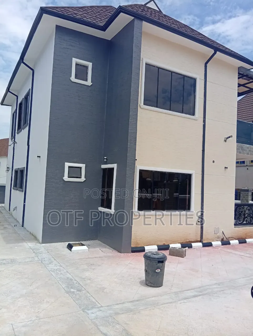4bdrm Duplex in Fo1, Kubwa for sale in Kubwa
