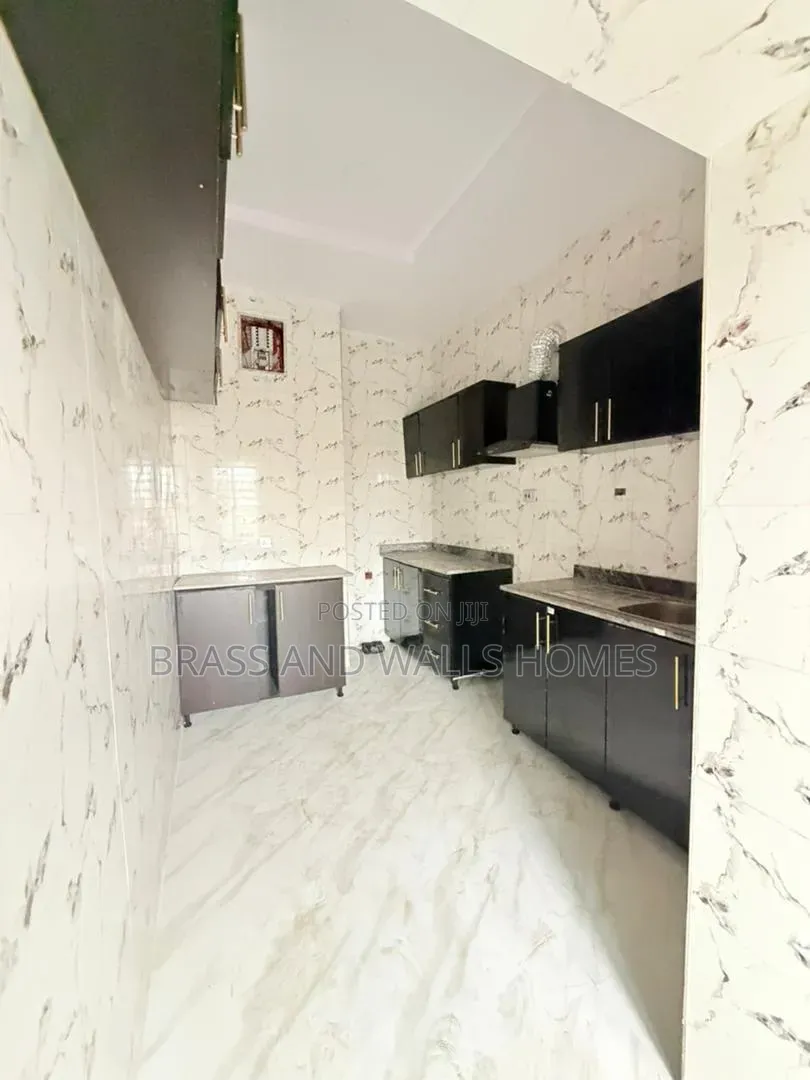Furnished 2bdrm Apartment in Aguda / Ogba for sale in Aguda / Ogba