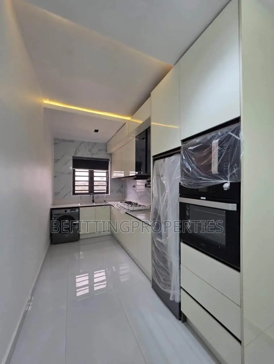 Furnished 2bdrm Apartment in Lekki Phase 1 for sale in Lekki Phase 1