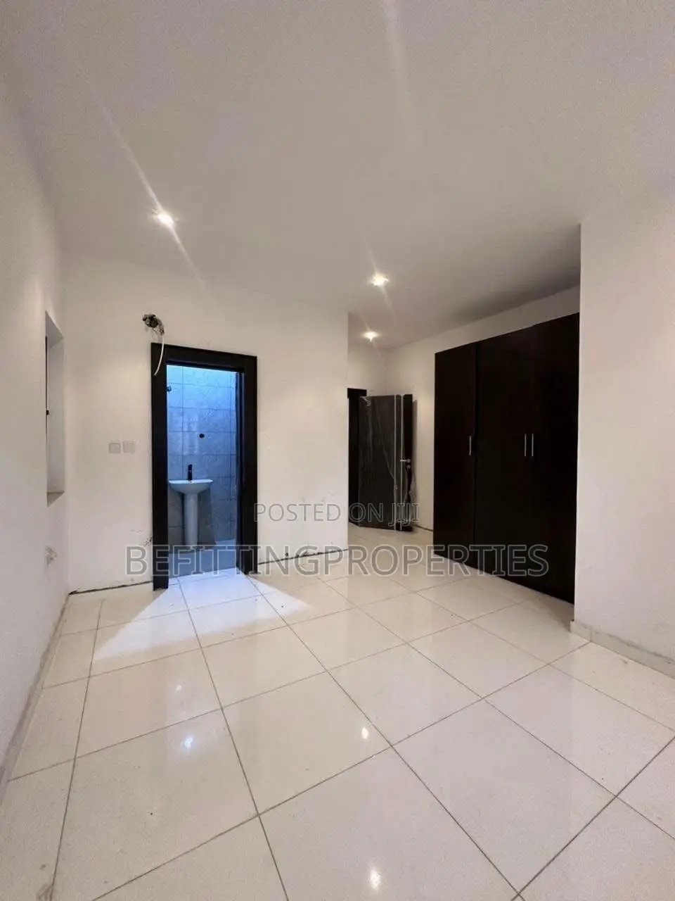 4bdrm Duplex in Lekki for sale in Lekki