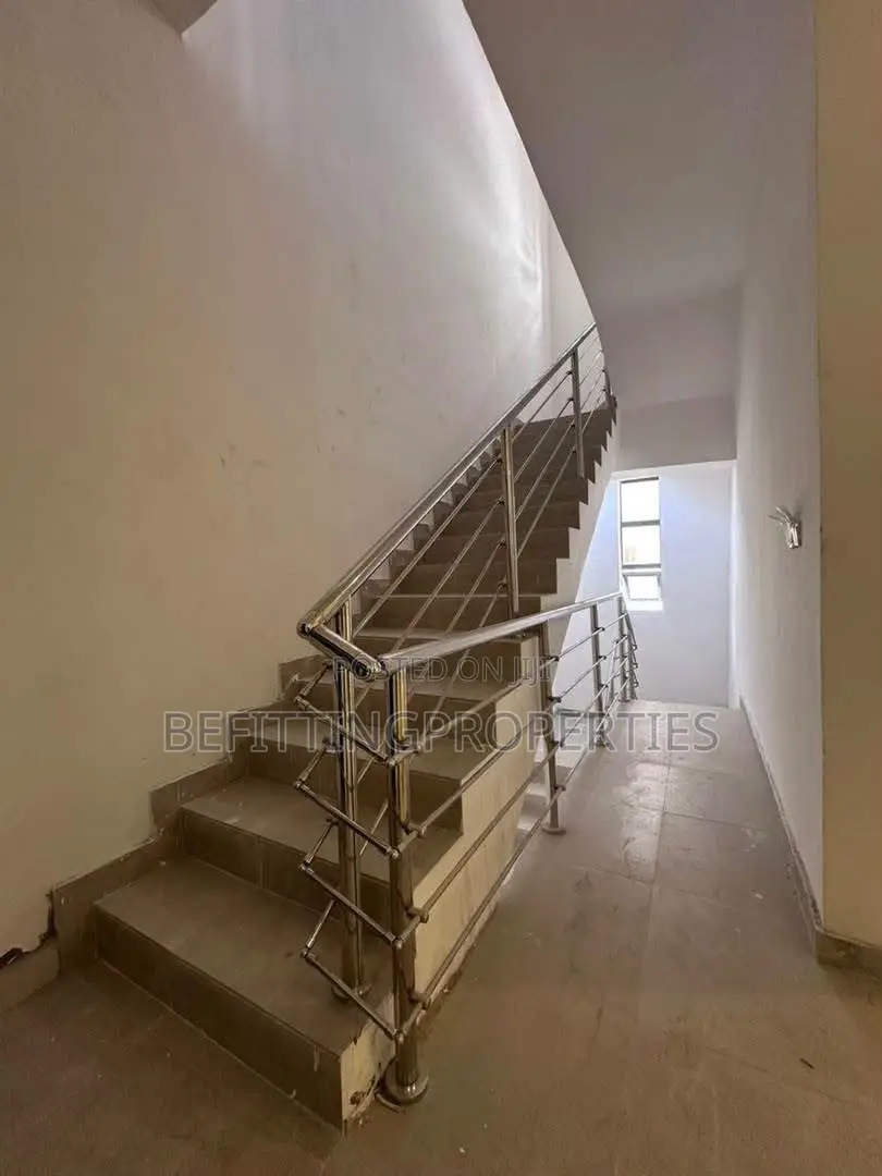4bdrm Duplex in Lekki for sale in Lekki
