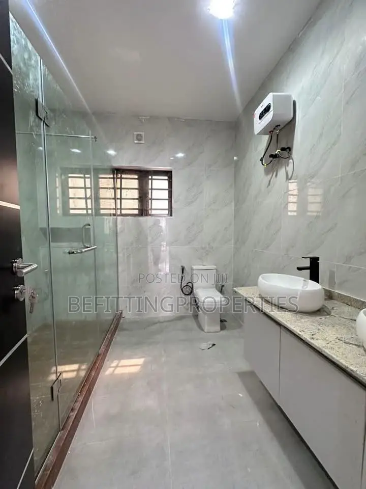 4bdrm Duplex in Lekki for sale in Lekki