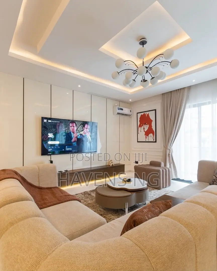 Luxury Vibes Only 2-Bedroom Shortlet Apartment in Lekki Phase 1