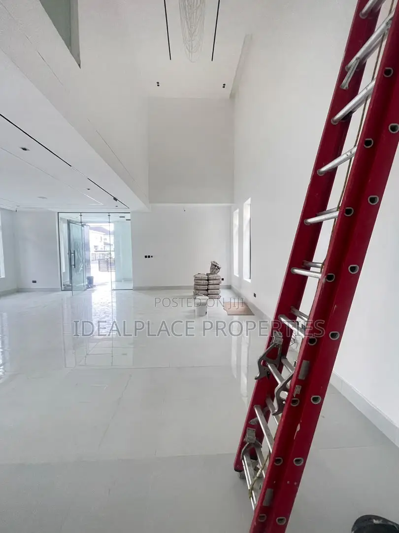 5bdrm Duplex in Ajah for sale in Ajah