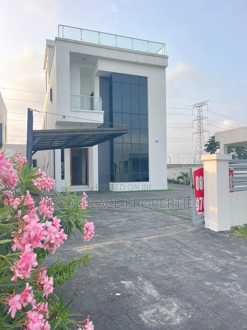 5bdrm Duplex in Ajah for sale in Ajah