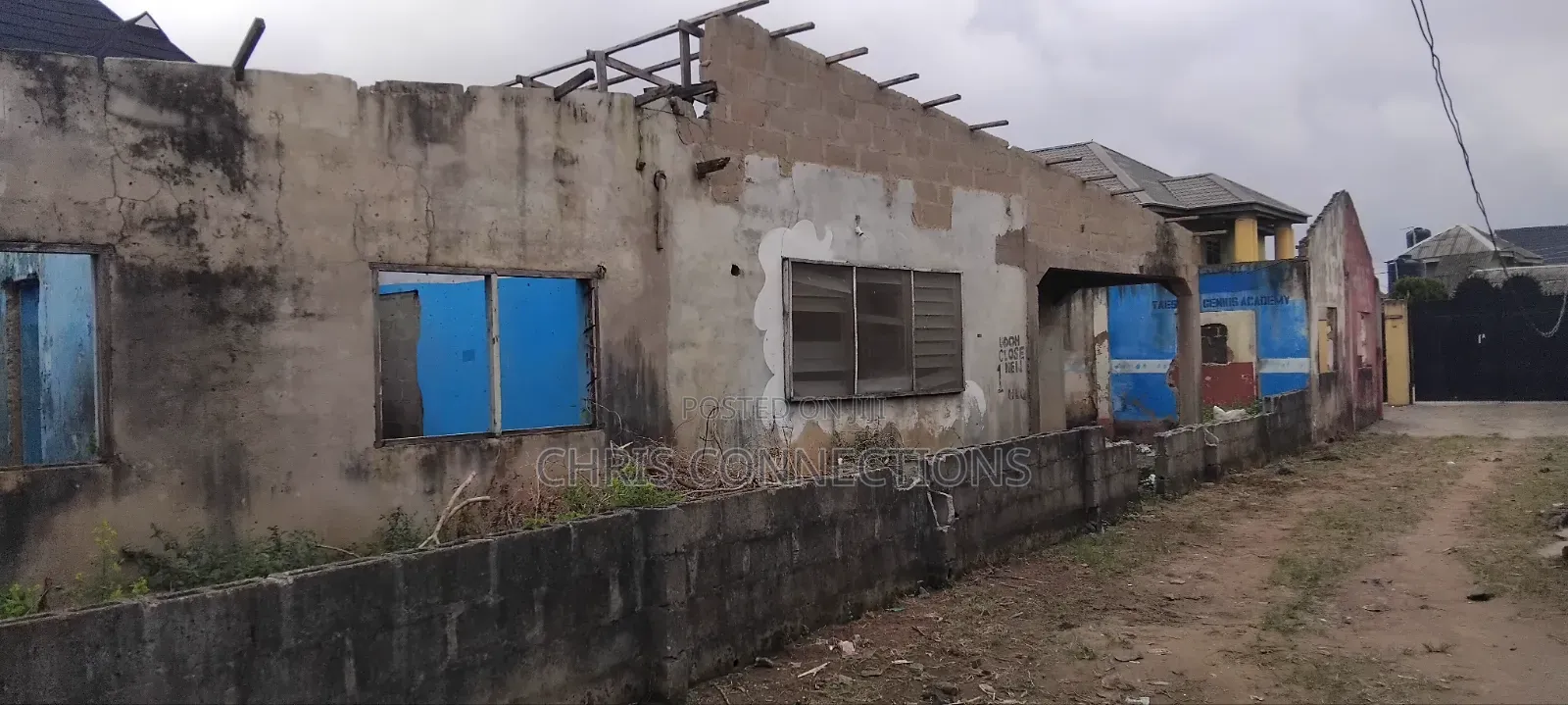 Empty Full Plot of Land in Ejigbo / Ejigbo