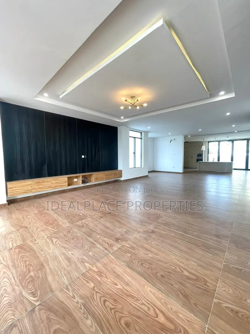 5bdrm Duplex in Royal Garden Estate, Ajah for sale in Ajah