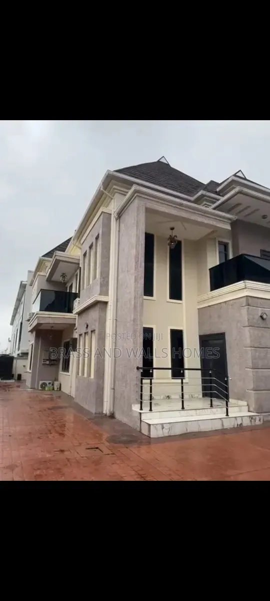 5bdrm Duplex in Wempco Road for sale in Wempco Road