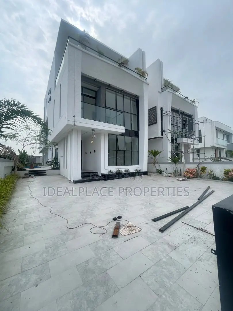 5bdrm Duplex in Royal Garden Estate, Ajah for sale in Ajah