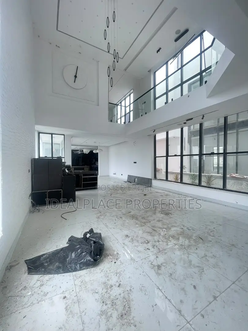 5bdrm Duplex in Royal Garden Estate, Ajah for sale in Ajah