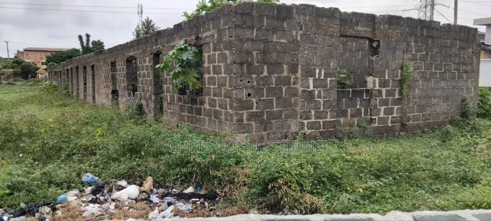 Uncompleted Building 60 by 120 in Ejigbo / Ejigbo