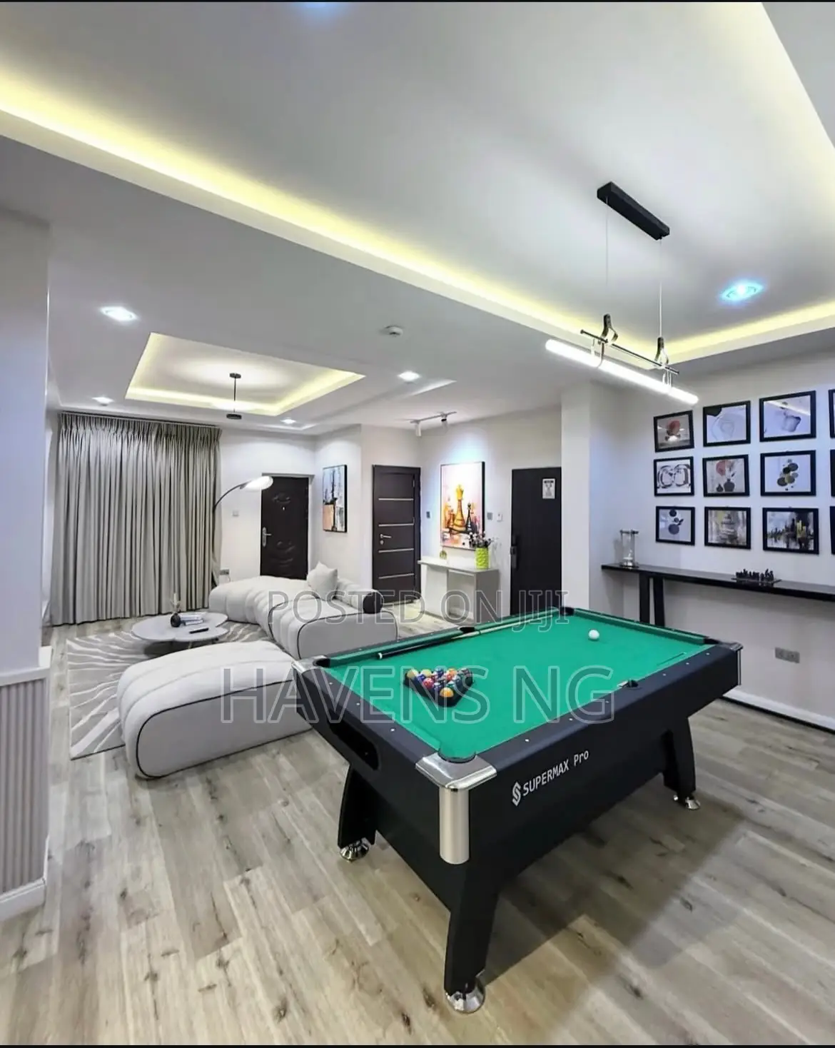 Luxurious 2-Bedroom Apartment in Jahi