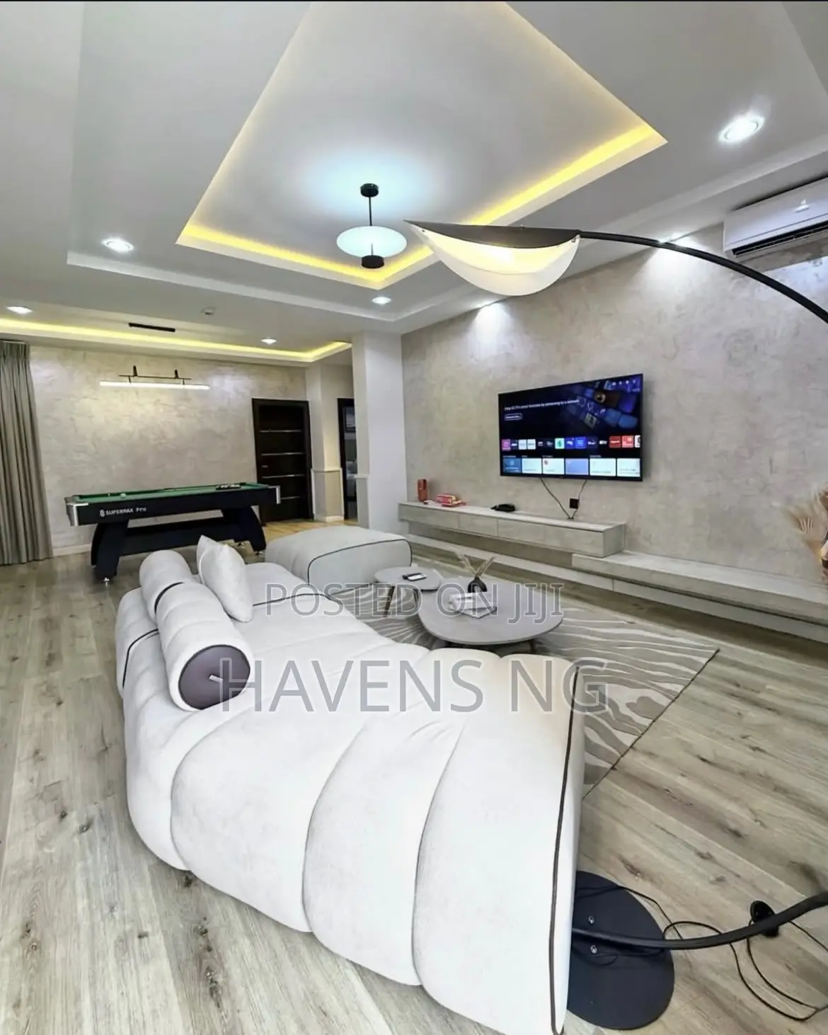 Luxurious 2-Bedroom Apartment in Jahi