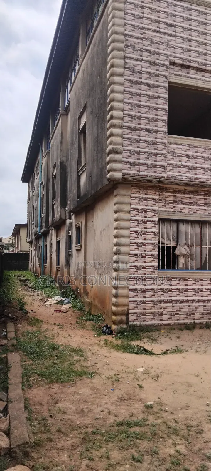 3bdrm Block of Flats in Ejigbo / Ejigbo for sale in Ejigbo / Ejigbo