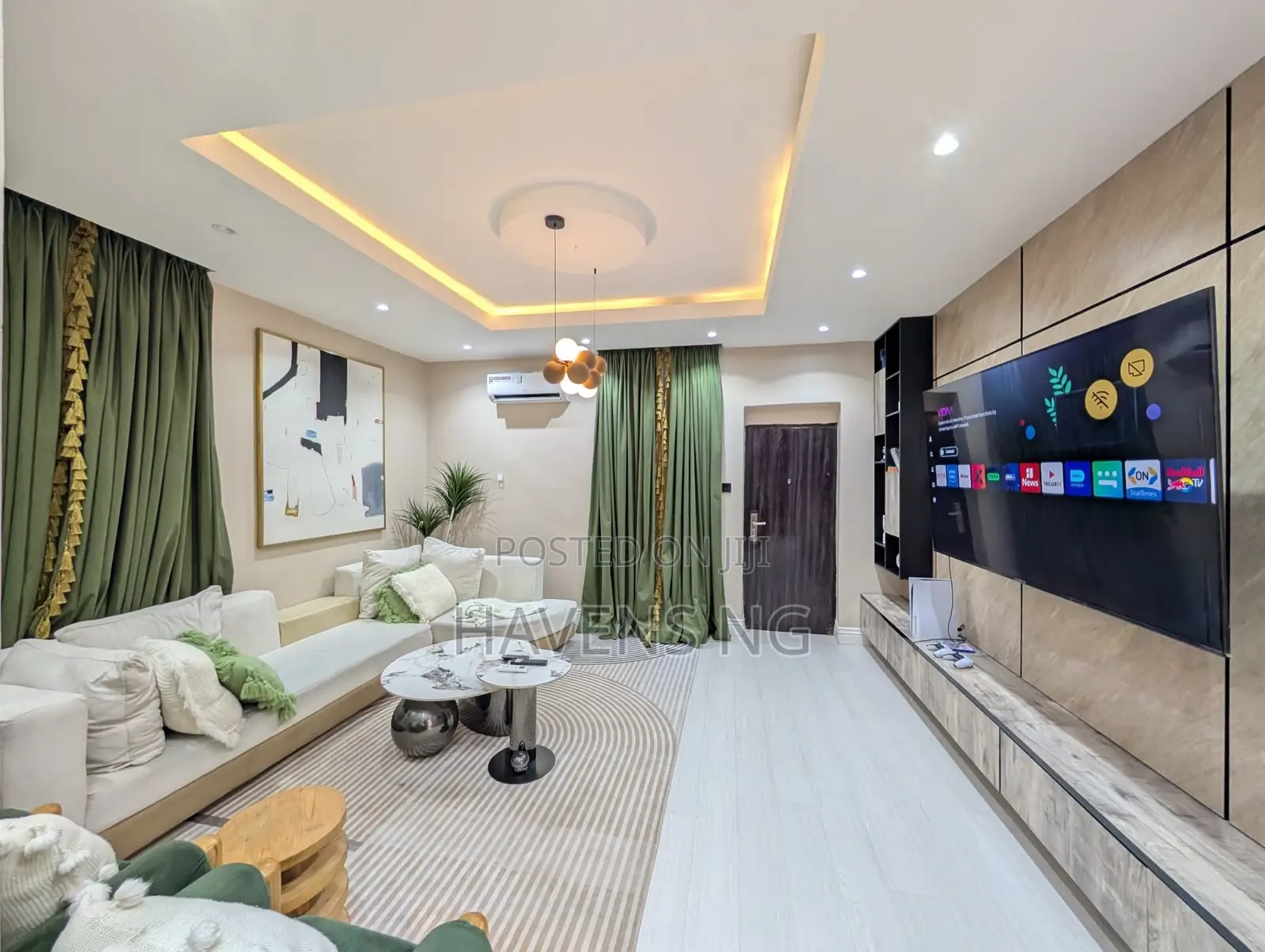 Luxurious 2-Bedroom Apartment With Ps5 in 1004