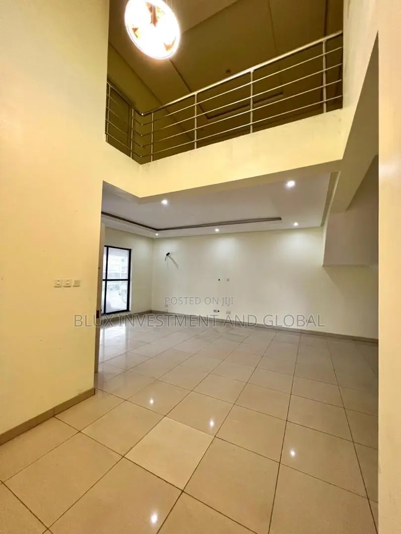 4bdrm Duplex in An Access Code, Ologolo for sale in Ologolo