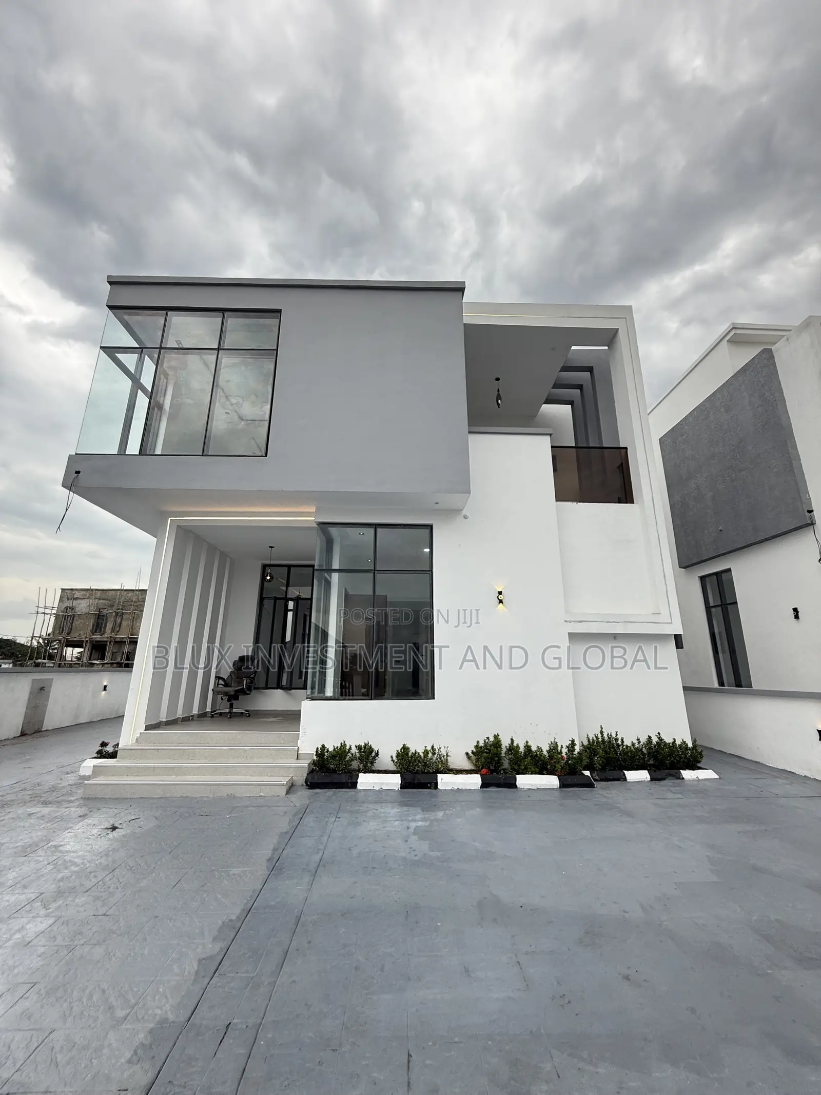 4bdrm Duplex in Royal Garden Estate, Lekki Phase 2 for sale in Lekki Phase 2