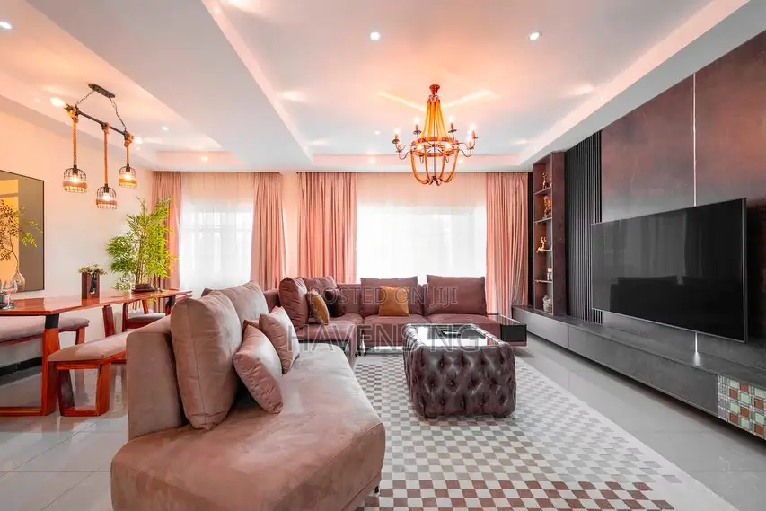 Luxury 3-Bedroom Apartment in Awolowo Road
