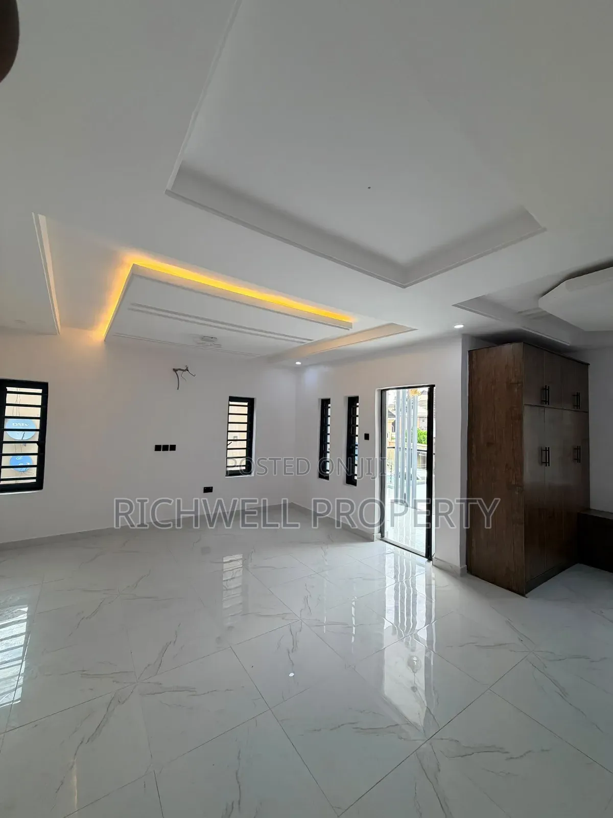 4bdrm Duplex in Kolapo Ishola Estate for sale in Akobo