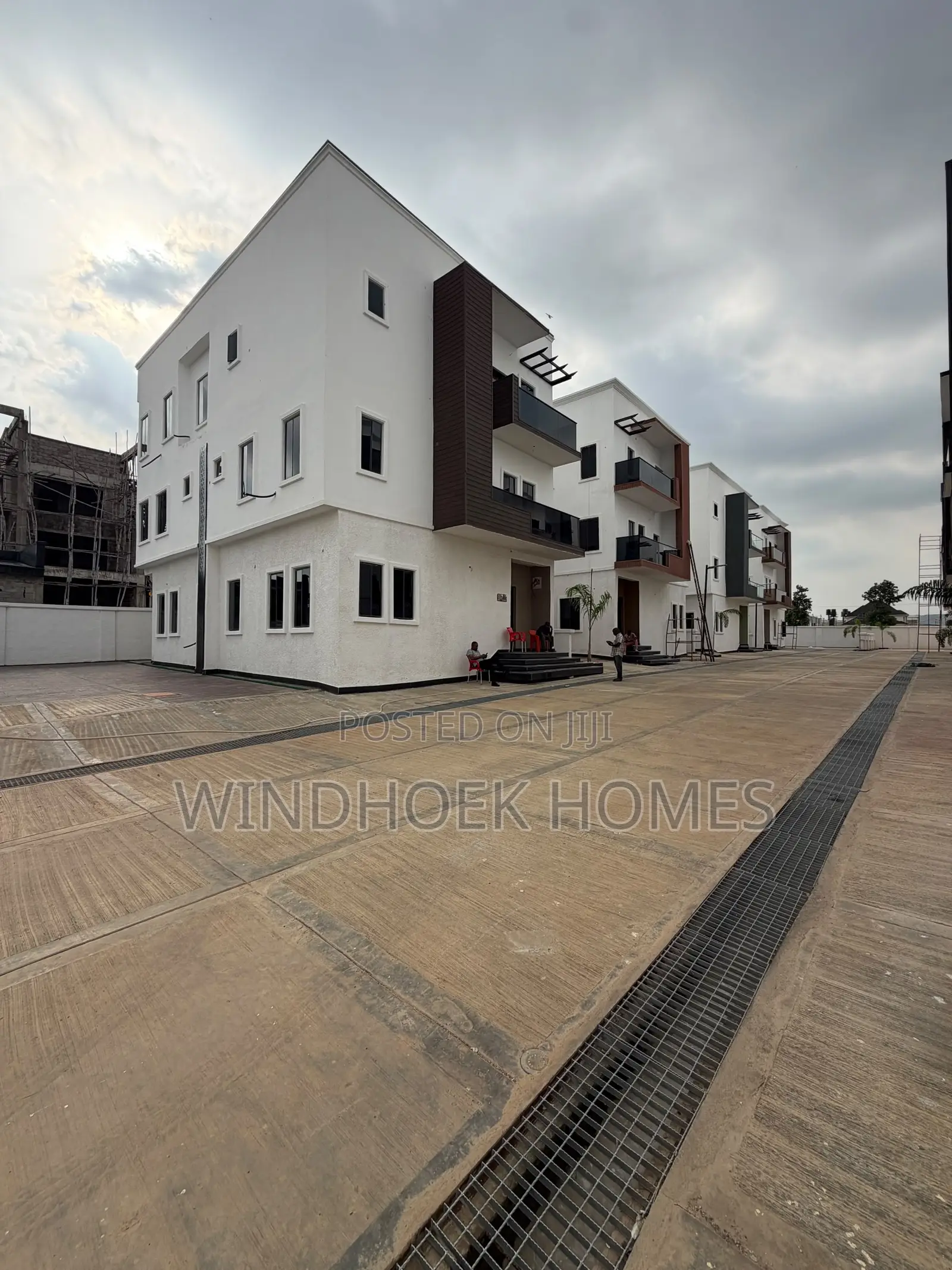 5bdrm Duplex in Jahi for sale in Jahi