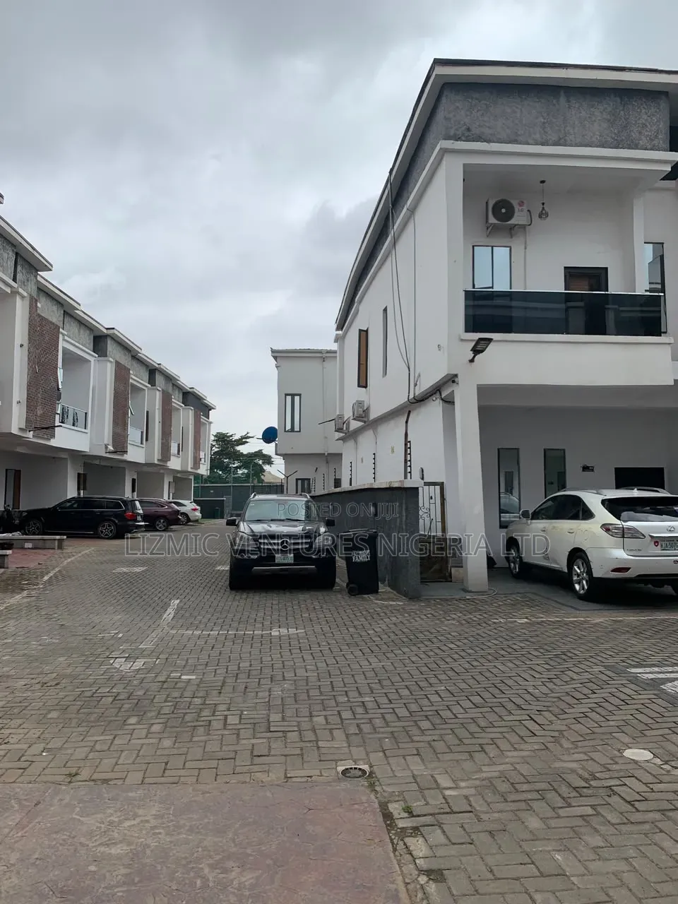 Furnished 3bdrm Duplex in Hotel Bus Stop, Igando / Ikotun/Igando in Igando / Ikotun/Igando