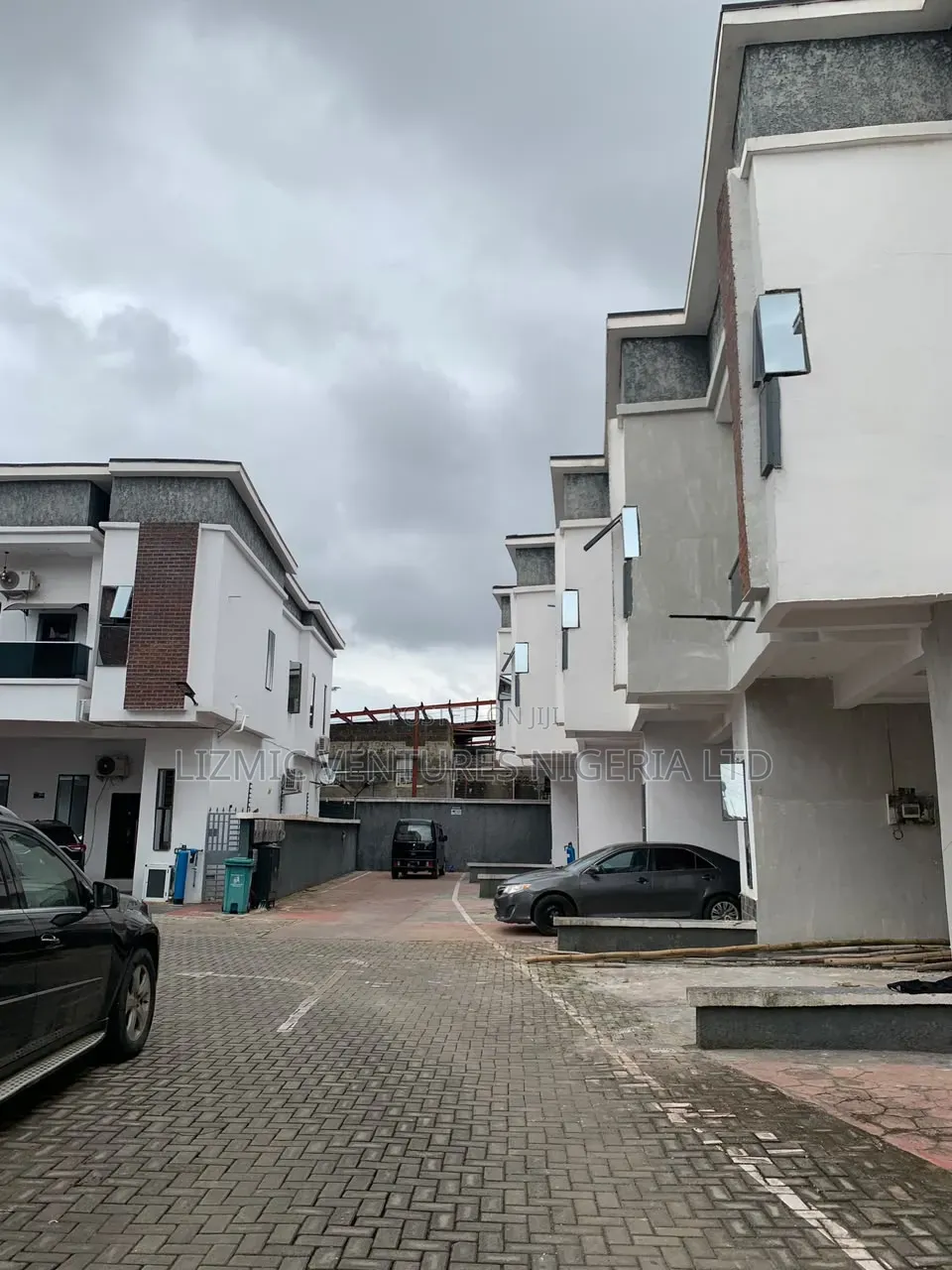 Furnished 3bdrm Duplex in Hotel Bus Stop, Igando / Ikotun/Igando in Igando / Ikotun/Igando