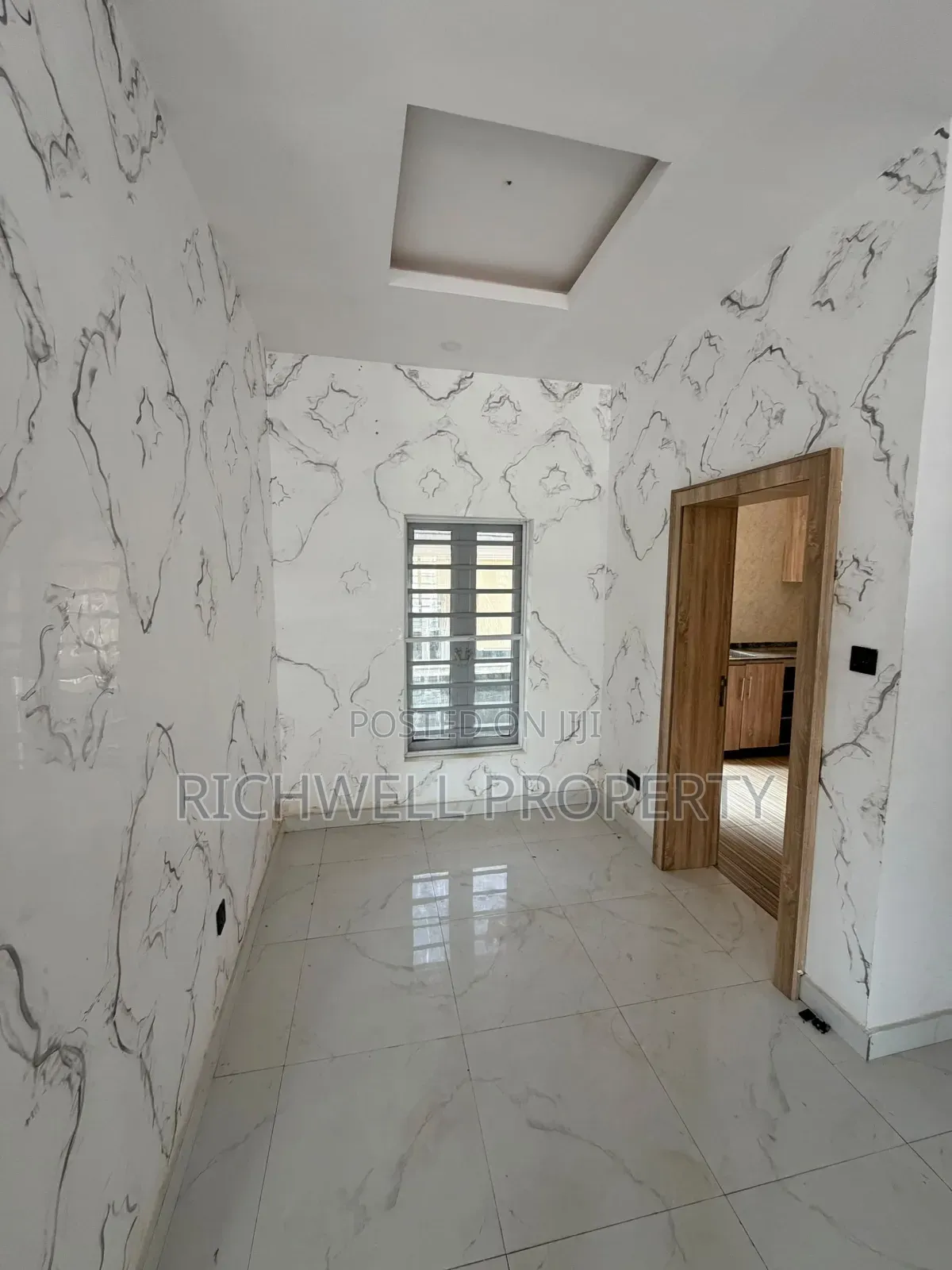 3bdrm Bungalow in Basroun Housing for sale in Akobo