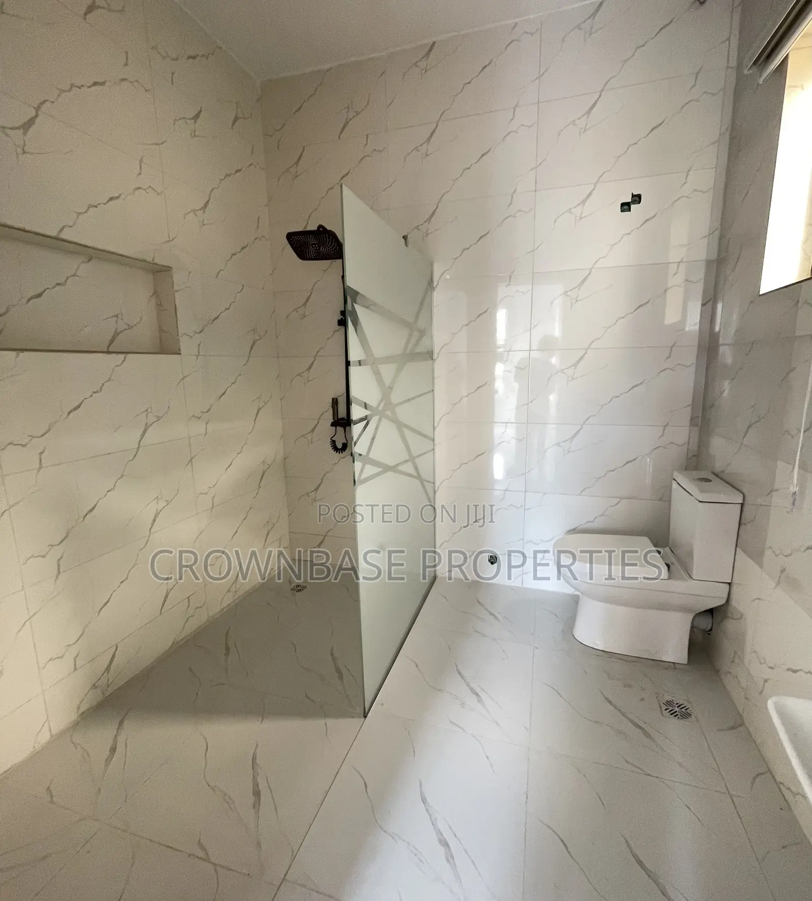 3bdrm Duplex in Abraham Adesanya Estate for sale in Abraham Adesanya Estate