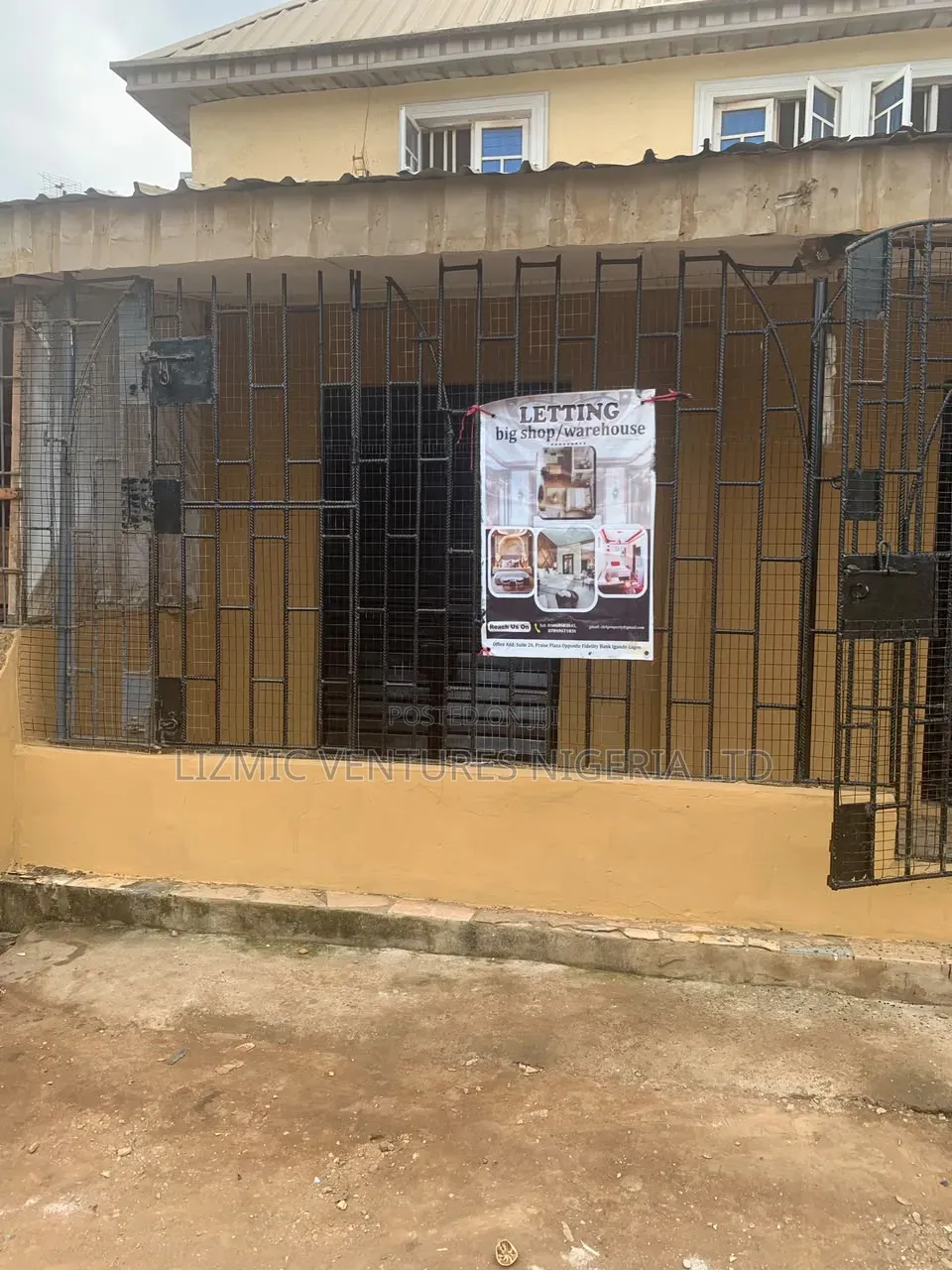Shop Tolet Facing the Road in Igando / Ikotun/Igando