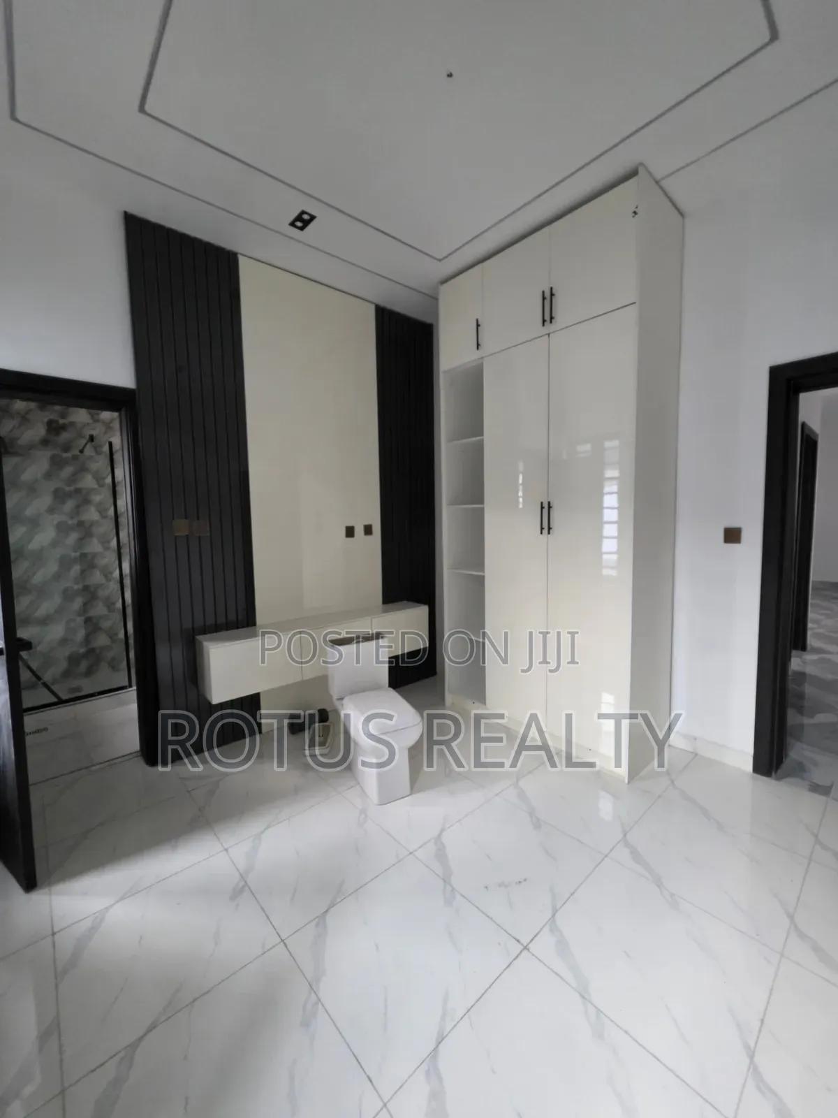 4bdrm Duplex in Ikota for sale in Ikota