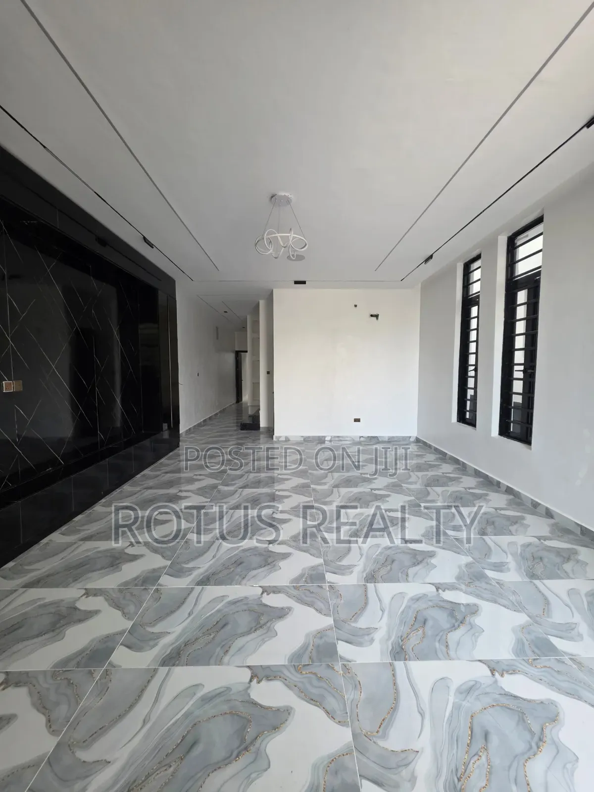 4bdrm Duplex in Ikota for sale in Ikota