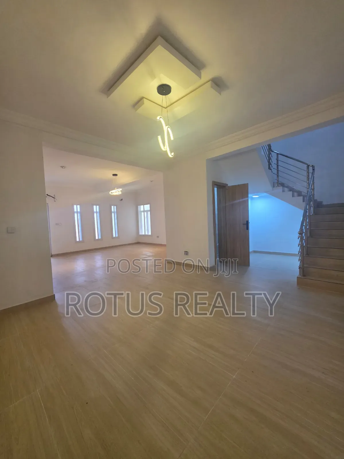 2bdrm Maisonette in Lekki Phase 1 for sale in Lekki Phase 1