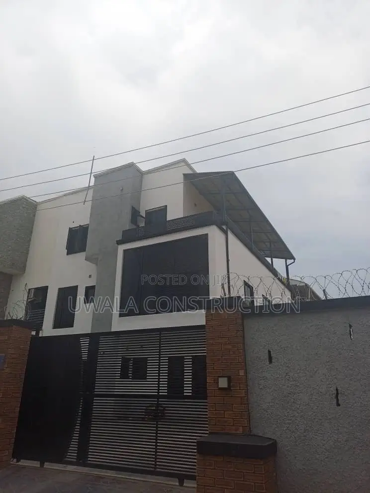 1bdrm Duplex in Idu Industrial for rent in Idu Industrial