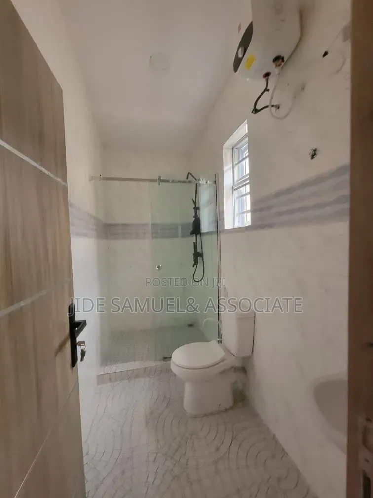 Furnished 3bdrm Duplex in Ayobo for sale in Ayobo