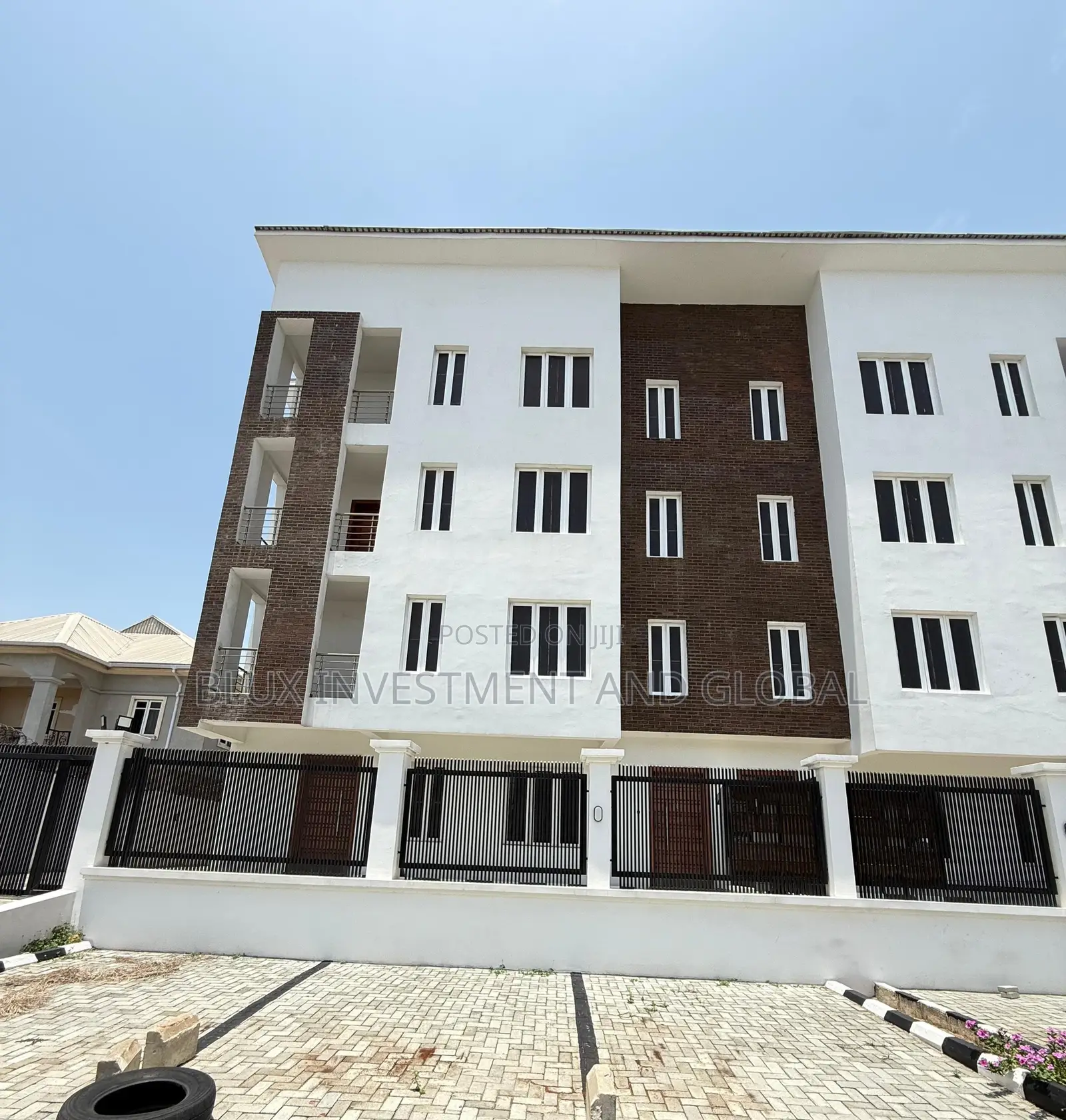 5bdrm Maisonette in An Access Code, Victoria Island for sale in Victoria Island