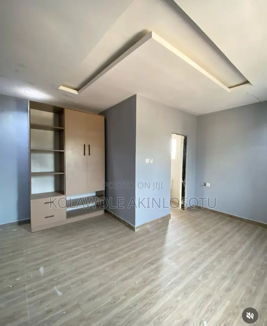 2bdrm Bungalow in Golden Palace for sale in Epe