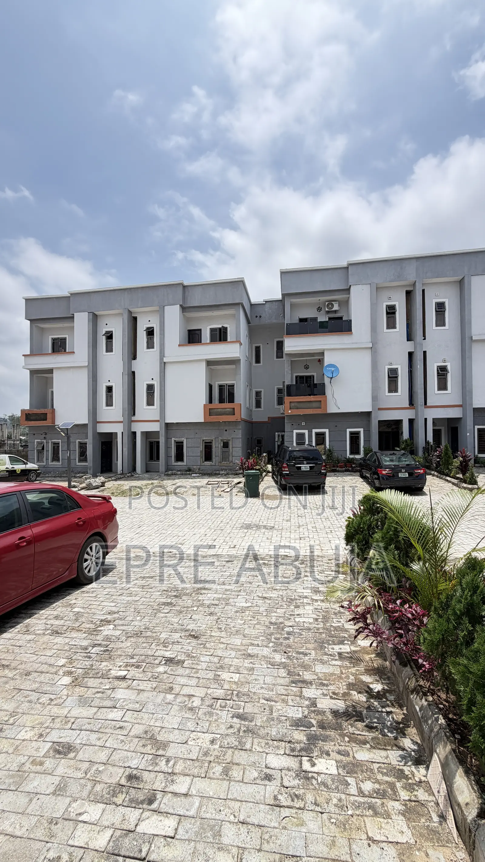 4bdrm Townhouse/Terrace in Idu for sale in Idu