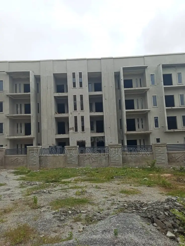 3bdrm Apartment in Idu Industrial for sale in Idu Industrial