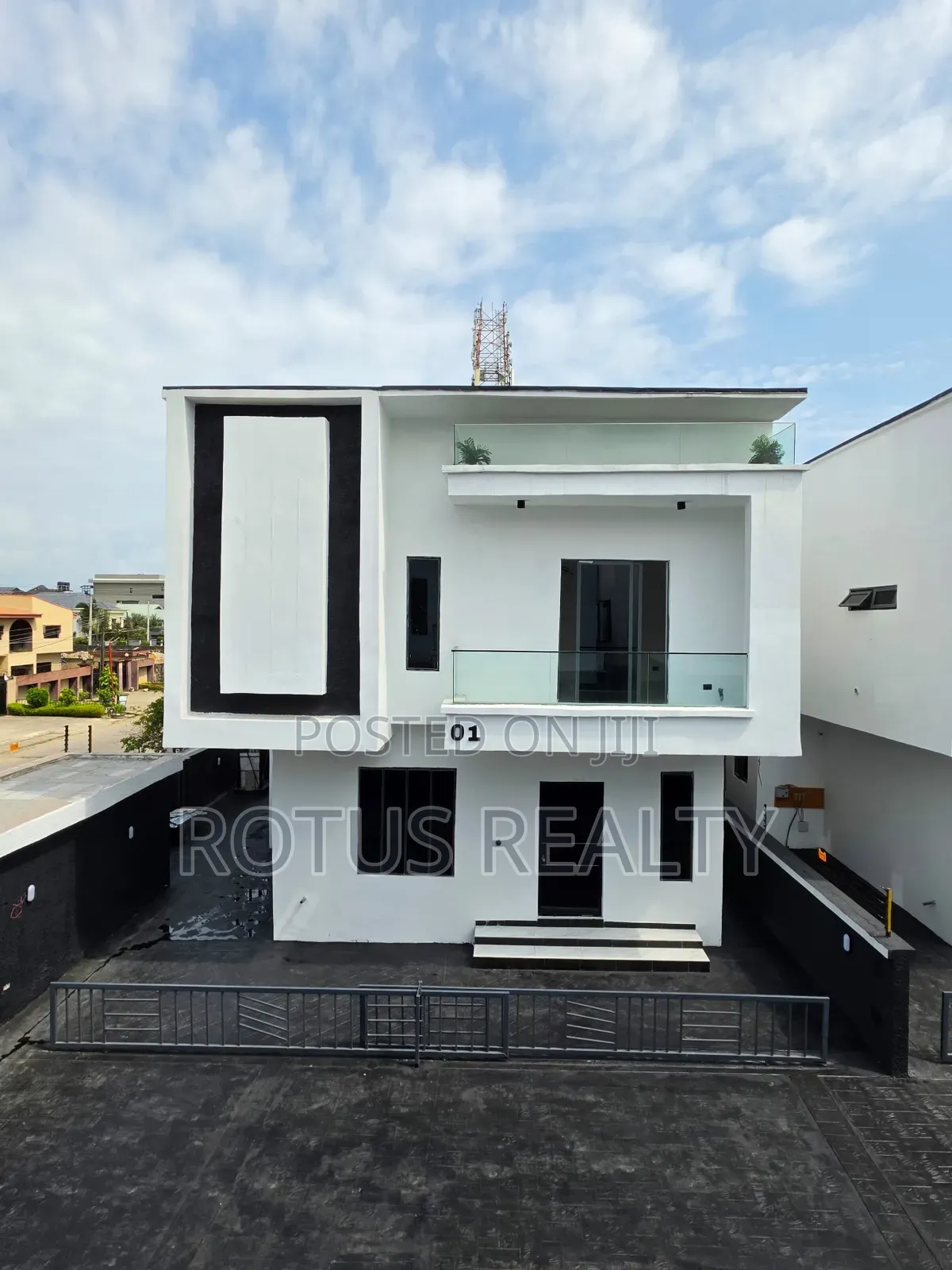 4bdrm Duplex in Lekki Expressway for sale in Lekki Expressway