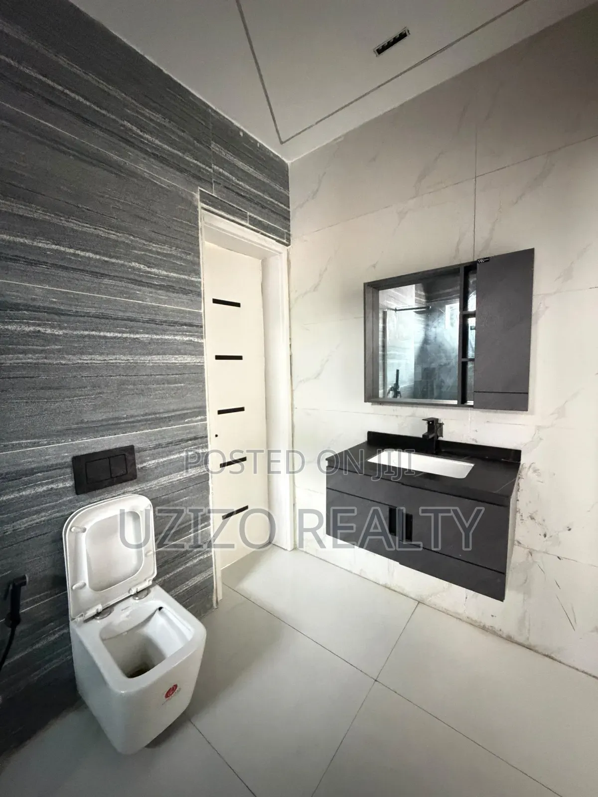 4bdrm Townhouse/Terrace in Osapa london for sale in Osapa london