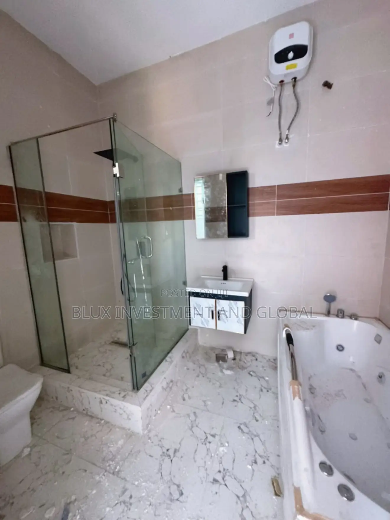 4bdrm Duplex in Ikota Extension for sale in Ikota
