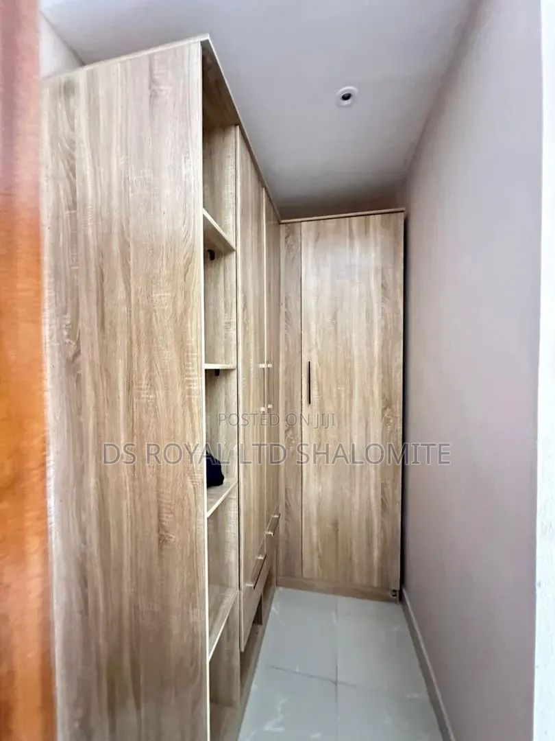 2bdrm Block of Flats in Ikate for sale in Ikate