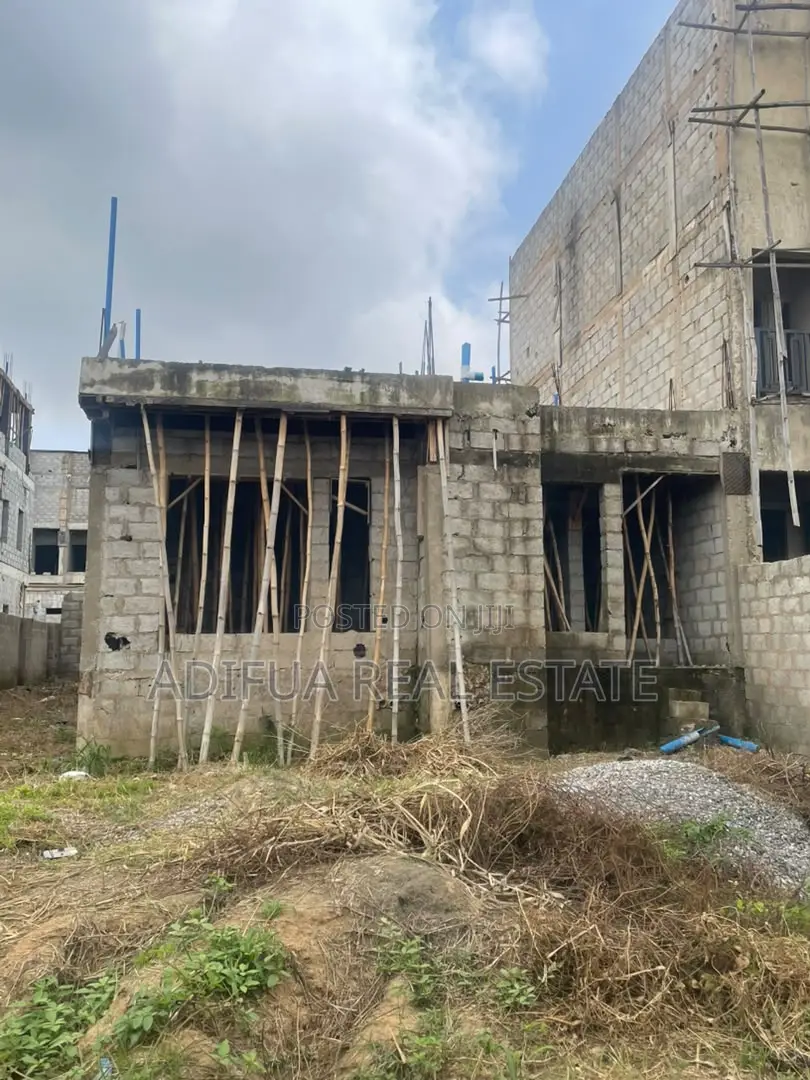 4bdrm Duplex in Ochacho Estate, Life Camp for sale in Life Camp