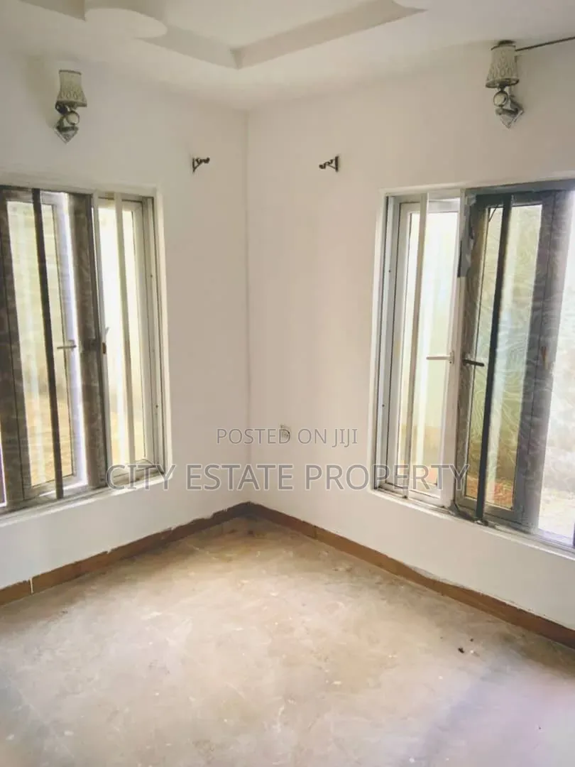 4bdrm Duplex in Rumudara, Obio-Akpor for rent in Obio-Akpor