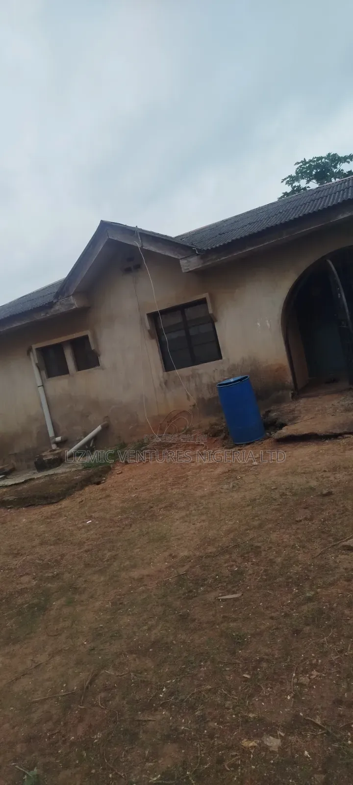 Furnished 3bdrm Bungalow in Isuti, Igando / Ikotun/Igando for sale in Igando / Ikotun/Igando