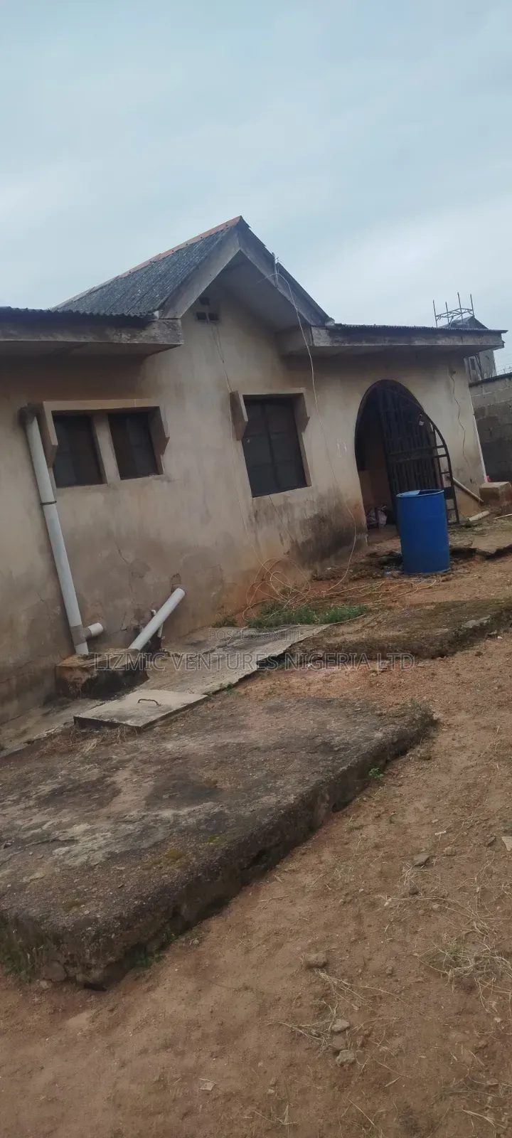 Furnished 3bdrm Bungalow in Isuti, Igando / Ikotun/Igando for sale in Igando / Ikotun/Igando