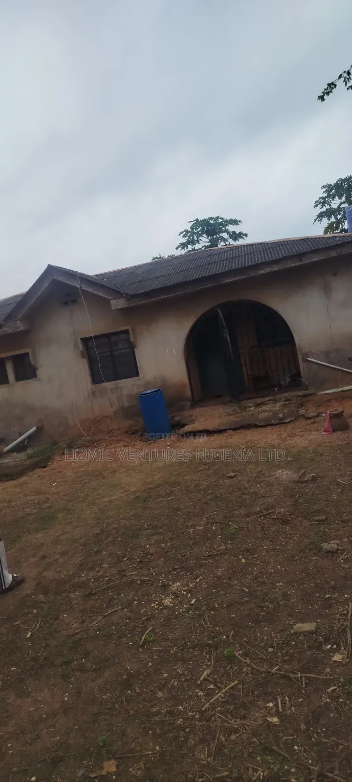 Furnished 3bdrm Bungalow in Isuti, Igando / Ikotun/Igando for sale in Igando / Ikotun/Igando