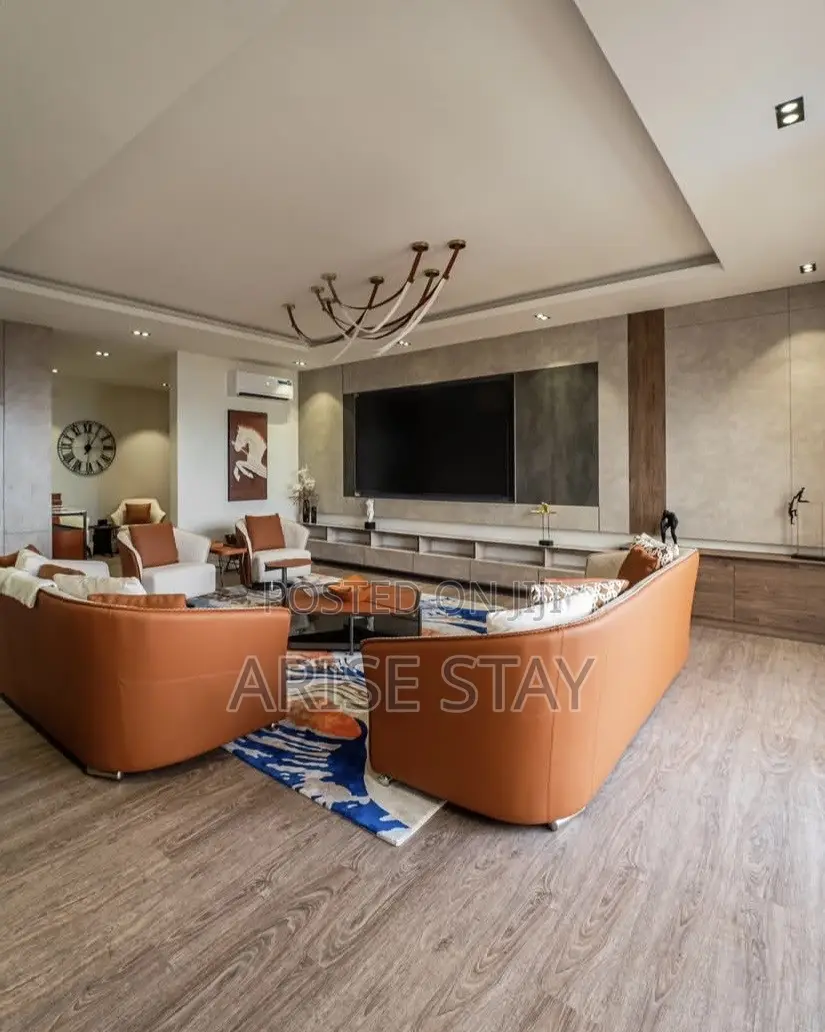 4-Bedroom Maisonette Penthouse | Lekki Phase 1 in Lekki Phase 1