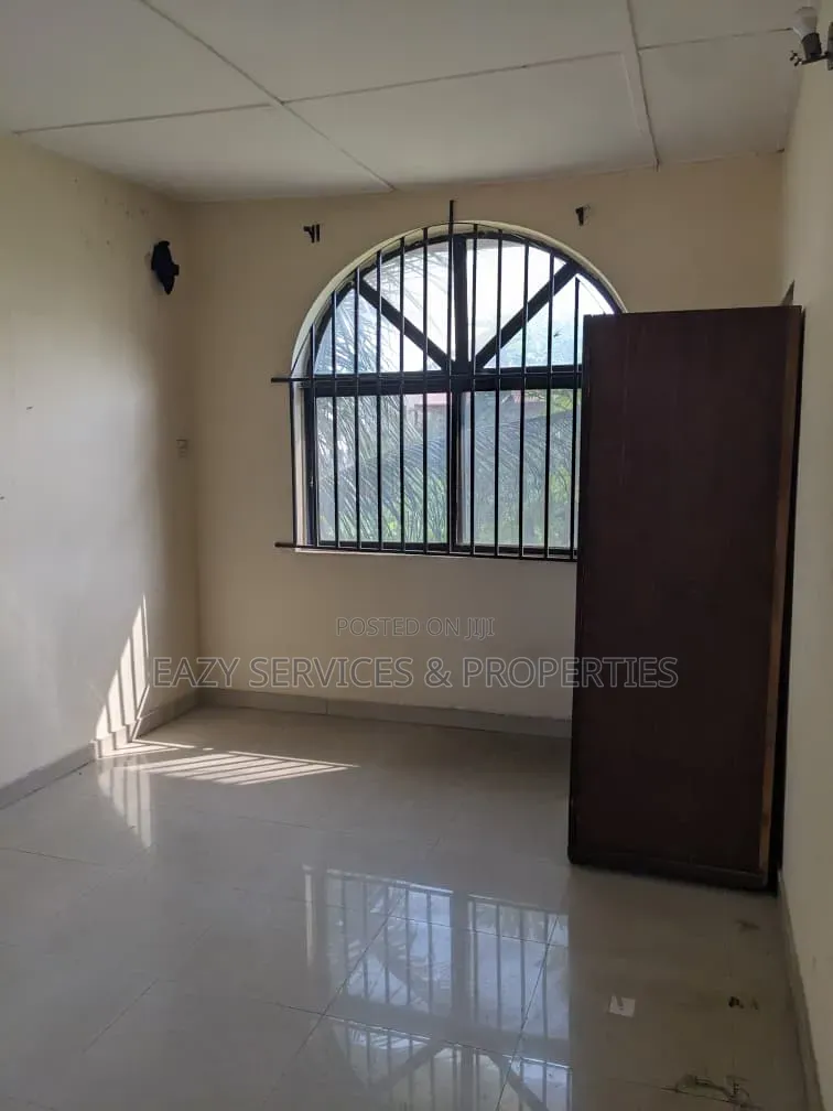 1bdrm Shared Apartment in Secured Environment, Agungi for rent in Agungi