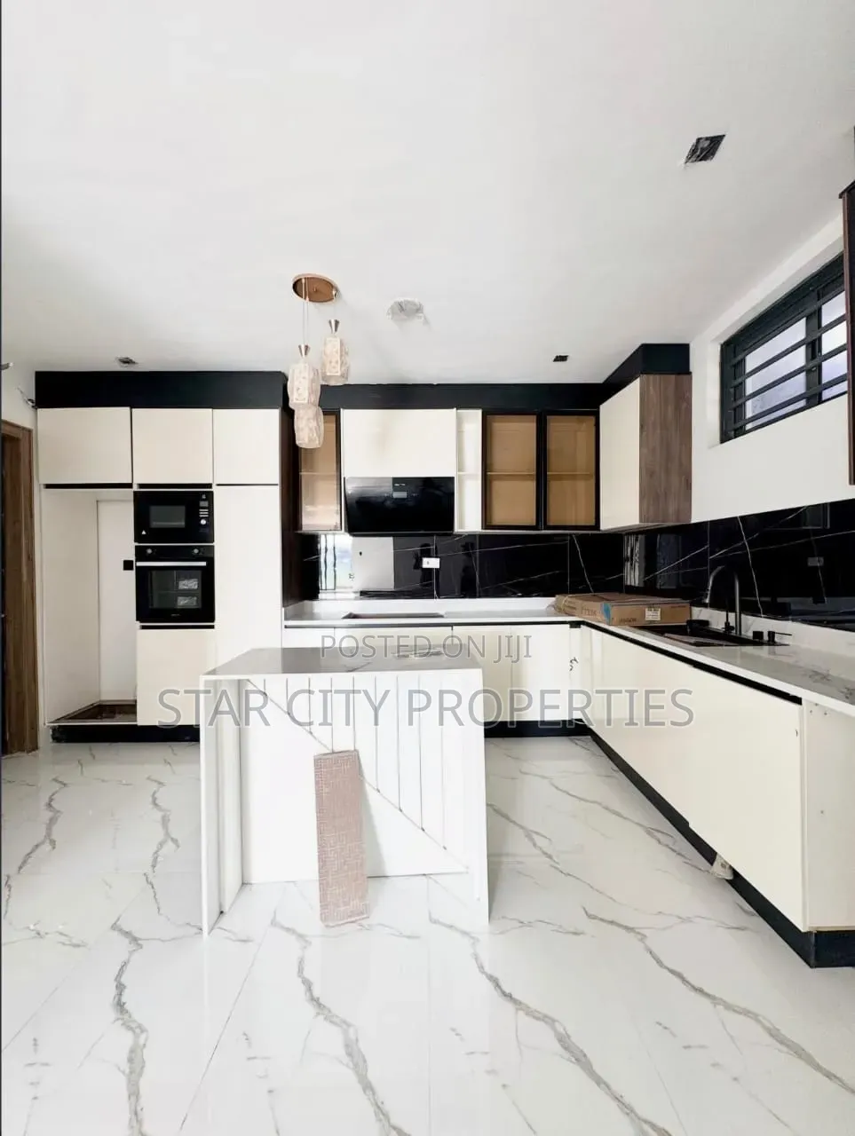 2bdrm Apartment in Ikate Lagos for sale in Ikate